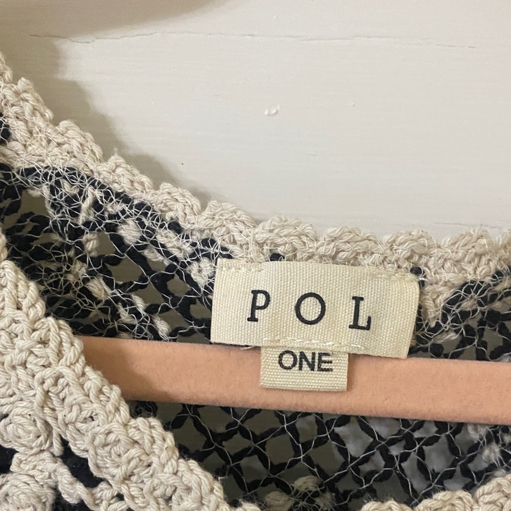 POL Black and Cream Floral Crochet Short-Sleeve Top - Picture 3 of 9